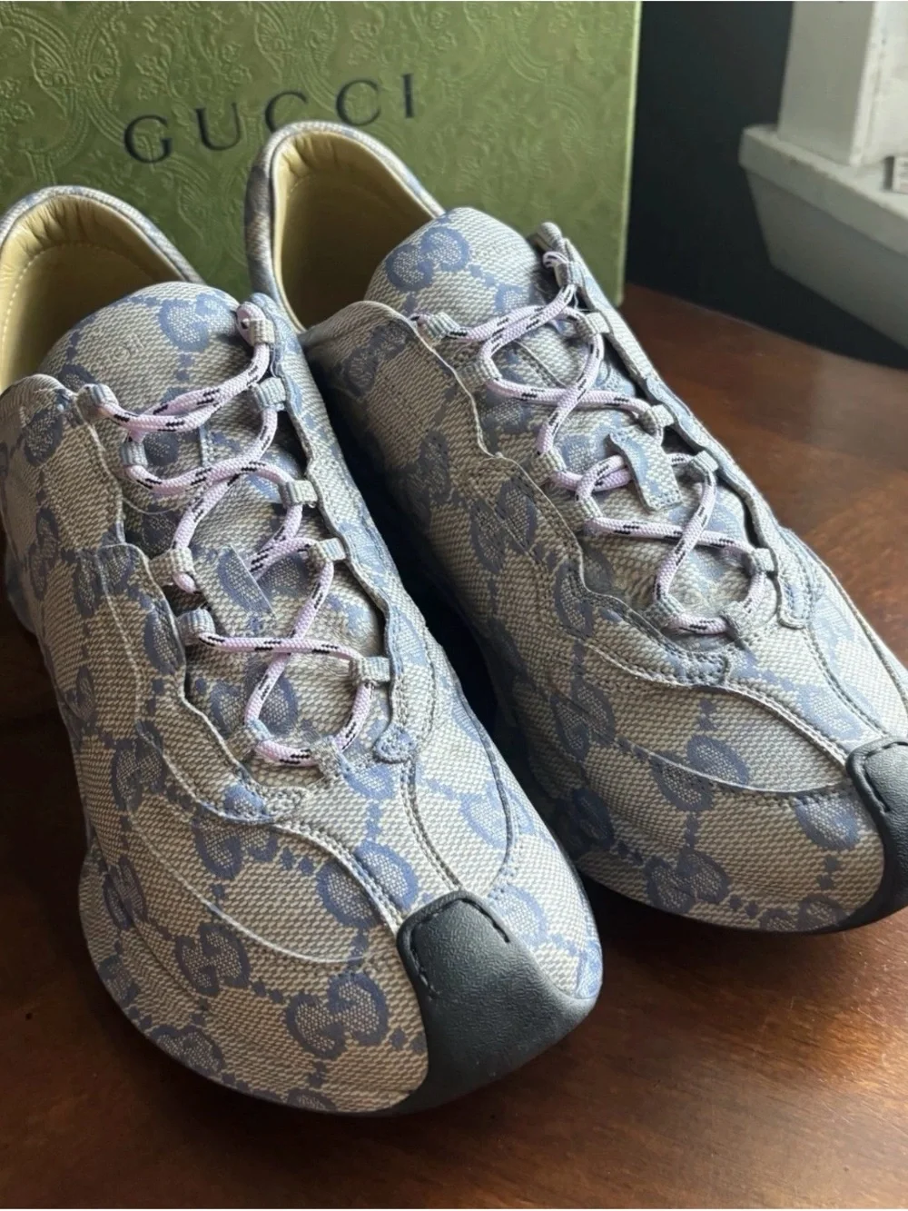 NEW GUCCI MEN'S BEIGE BLUE GG GUCCISSIMA PRINT RUN SNEAKERS SHOES GG10